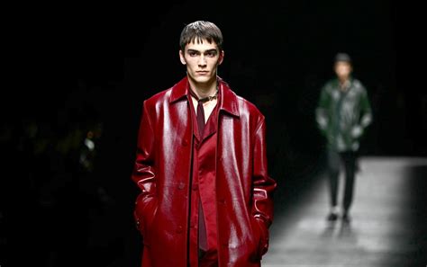 Sexy, machismo tailoring is back in fashion at Gucci 